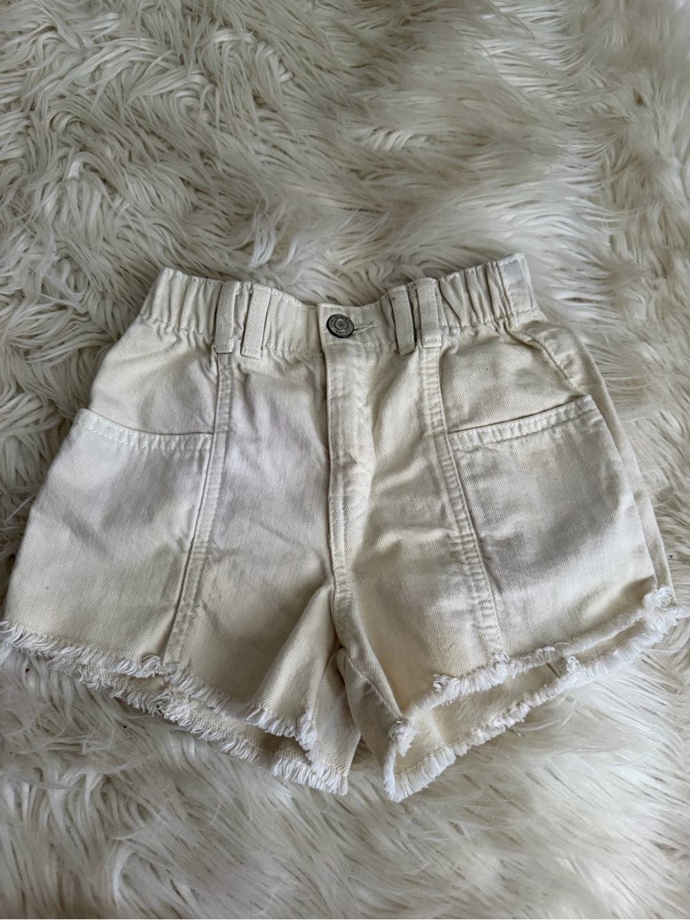 ZARA Cream High-Waist Frayed Hem Shorts